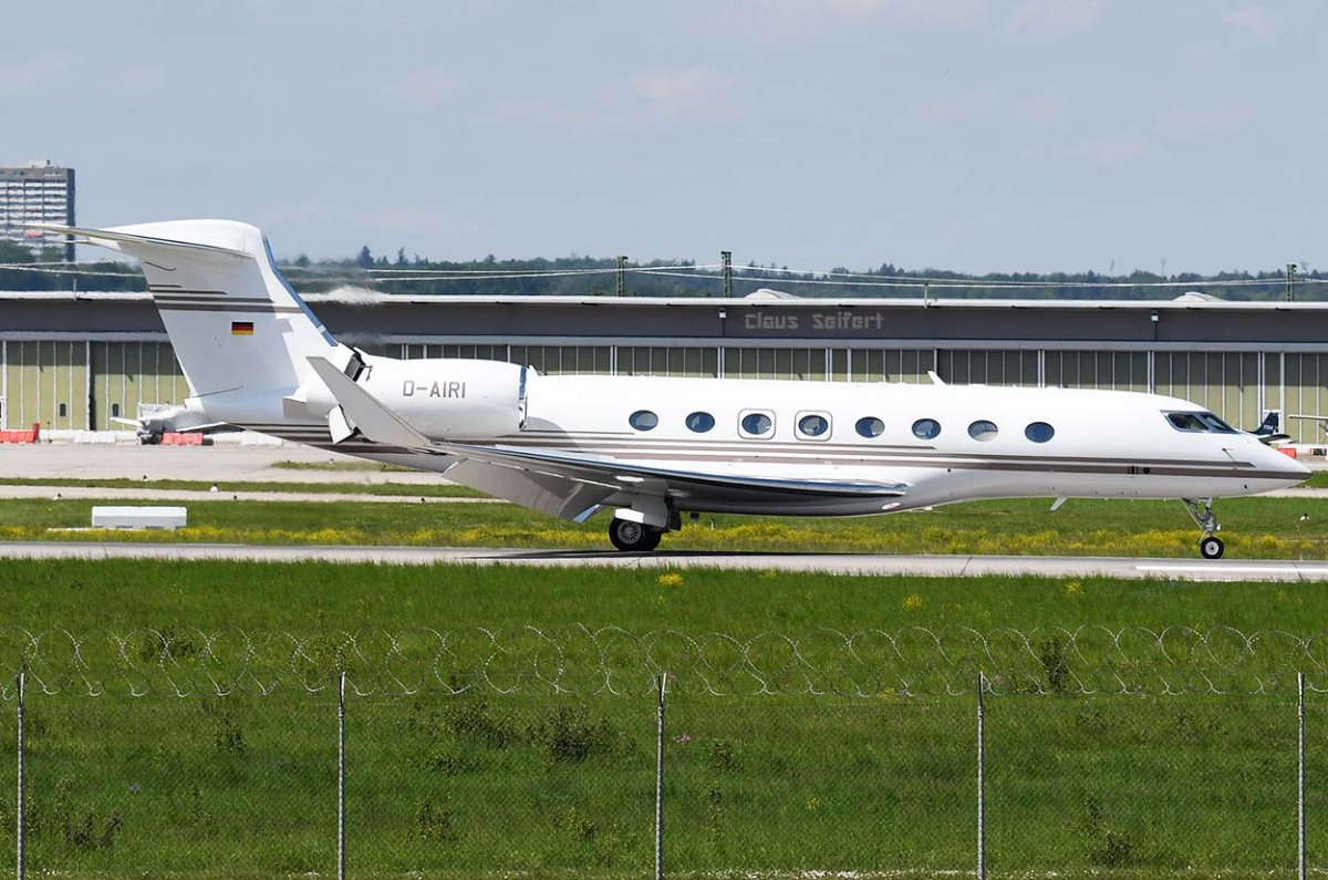 D-AIRI .jpg