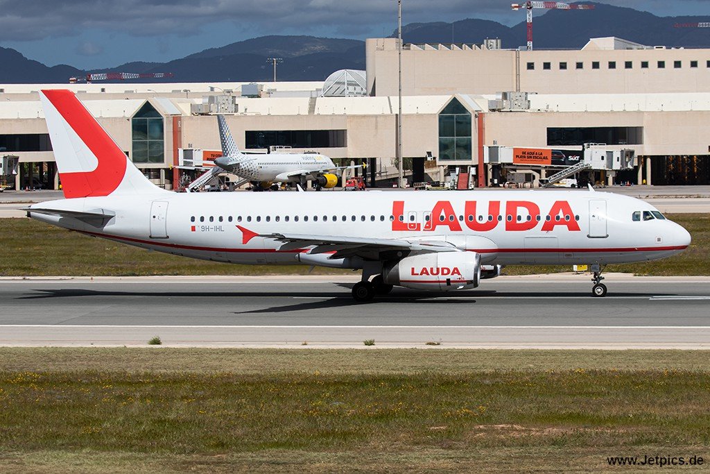 9H-IHL110424.jpg