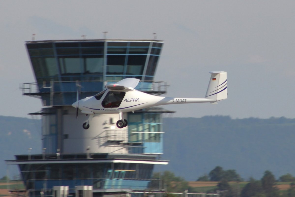 D-MDAT        Pipistrel Sinus 912