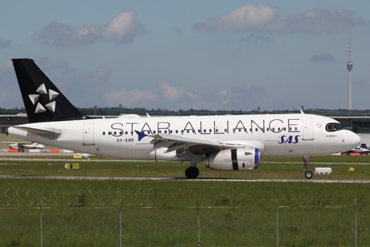 OY-KBR         A319-131            SAS