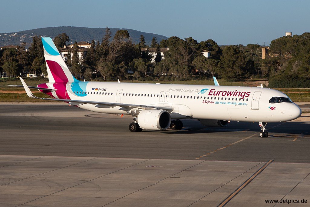 D-AEEC110424.jpg