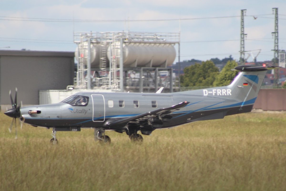 D-FRRR         Pilatus PC-12NGX      Utafly
