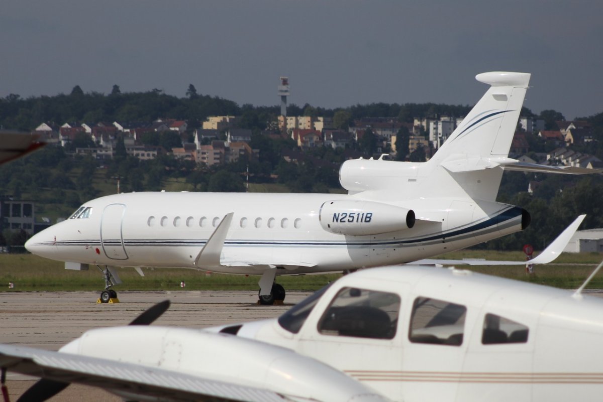 N2511B       Dassault Falcon 900LX