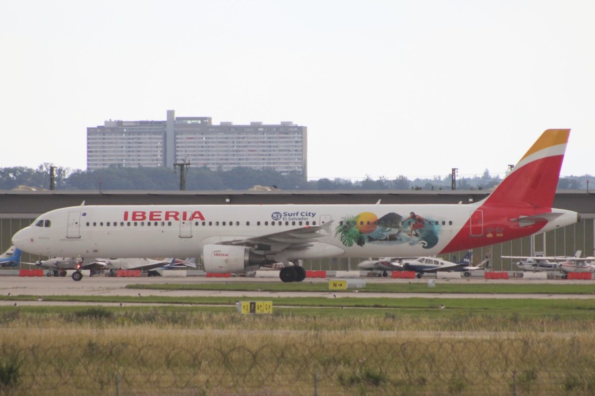 EC-ILP           A321-213             Iberia Airlines