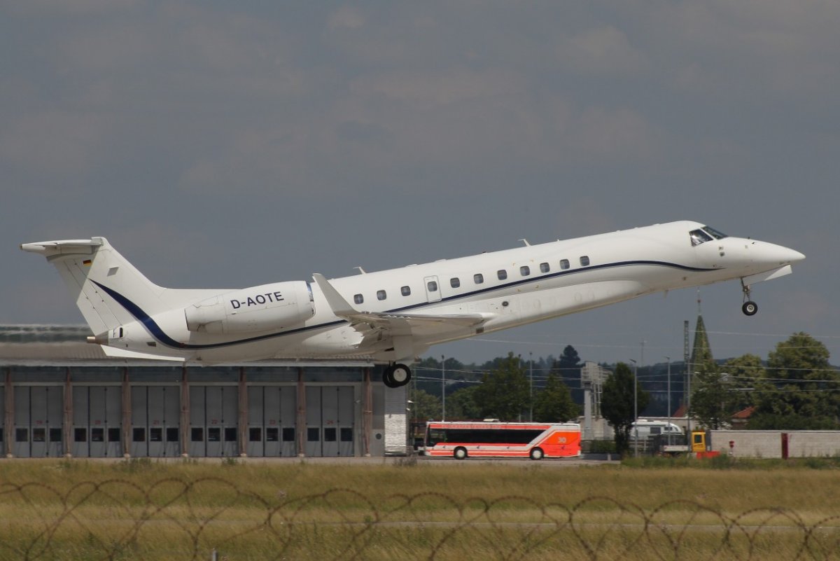 D-AOTE    Embraer Legacy 650     VistaJet