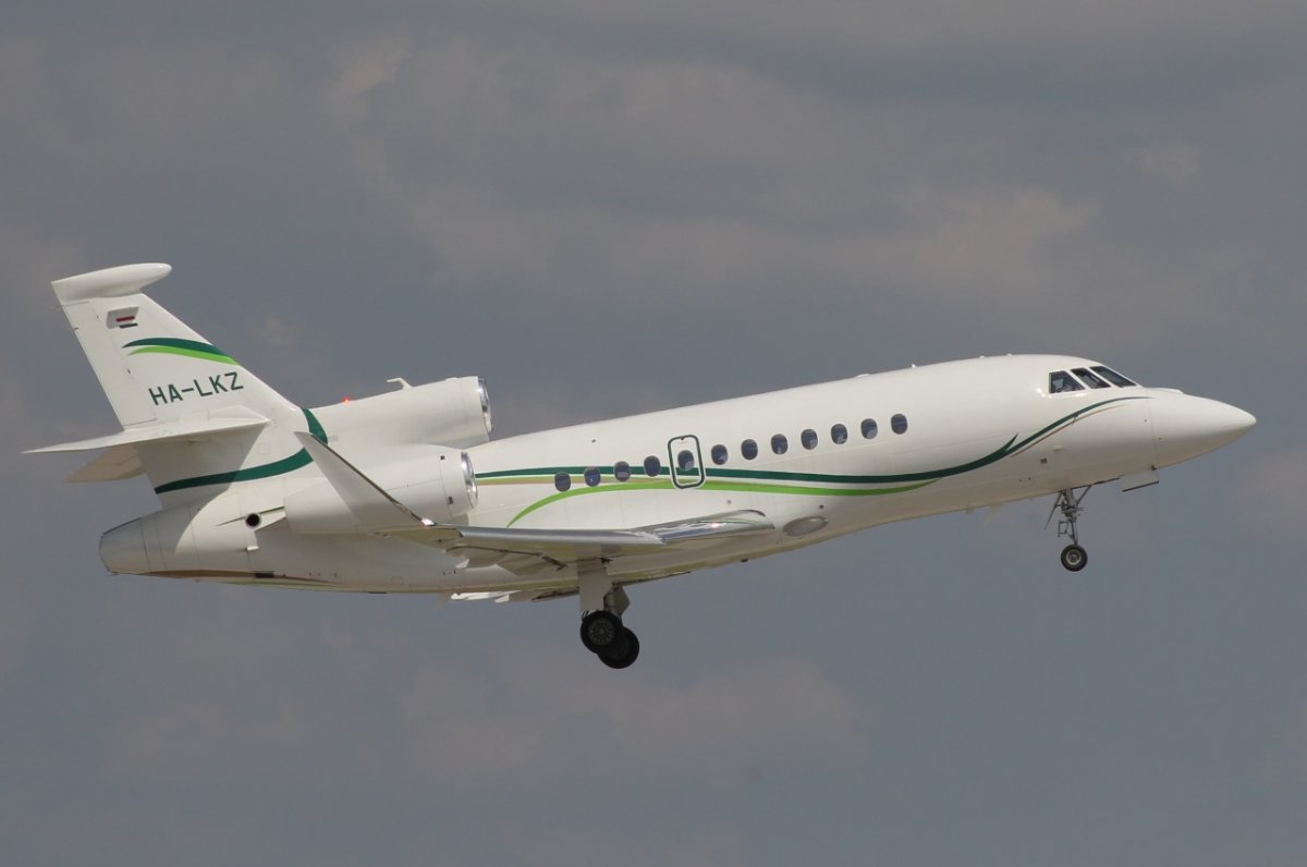 HA-LKZ.  Dassault Falcon 900LX     Air Invest