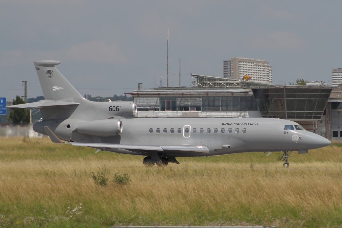 606          Dassault Falcon 7X         Hungarian AF