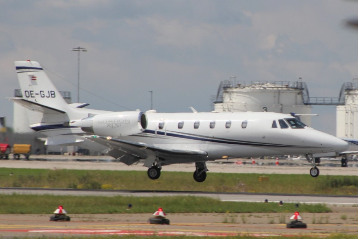OE-GJB        Cessna Citation XLS+       Avcon