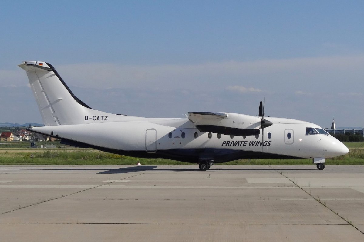 D-CATZ Dornier 328-110   Private Wings