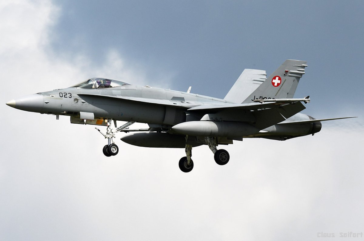 J-5023 .jpg