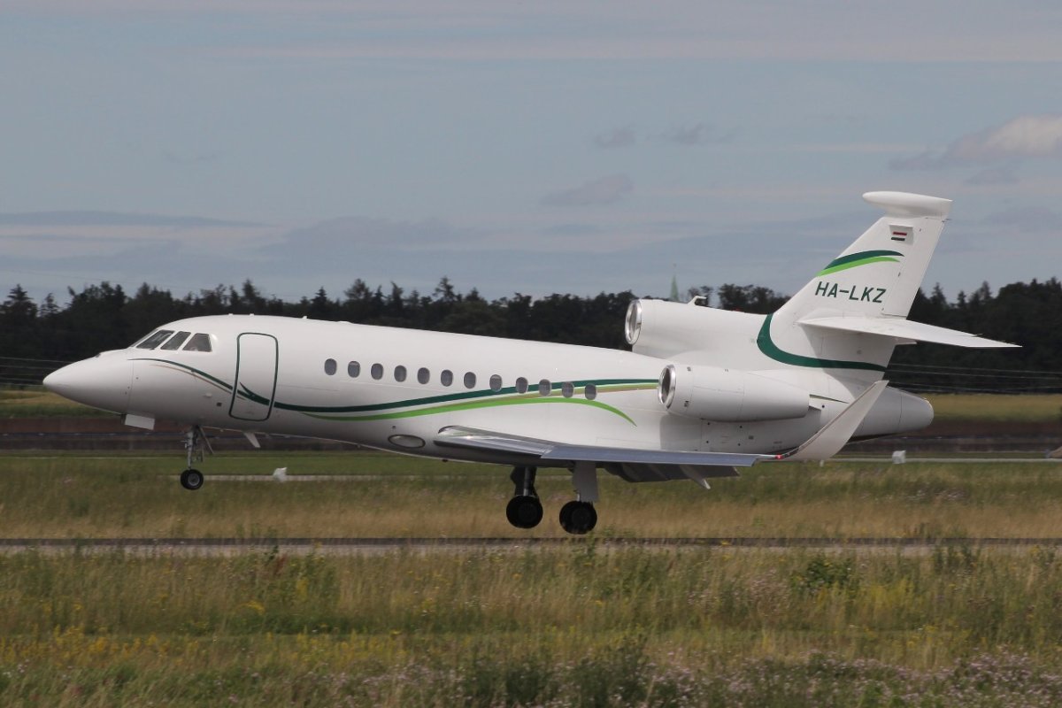 HA-LKZ Dassault Falcon 900LX