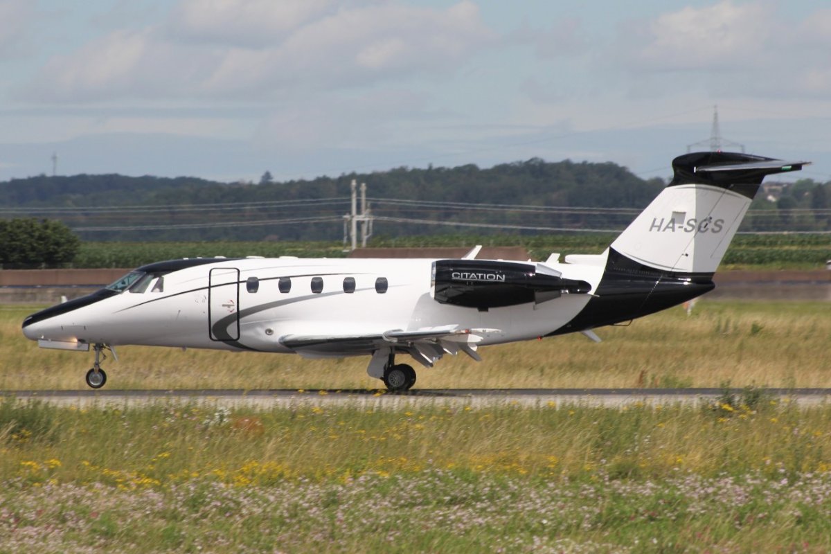 HA-SCS Cessna 650 Citation VII B.J.Aviation