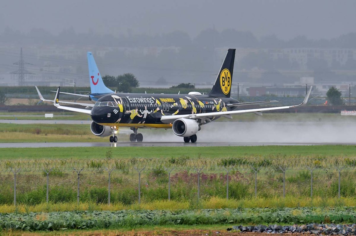 D-AEWM.1.jpg