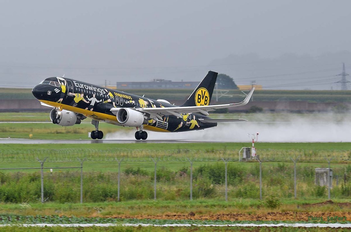 D-AEWM.2.jpg