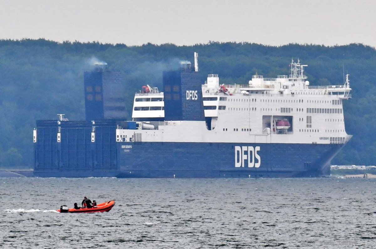 AURA SEAWAYS (9851036).jpg