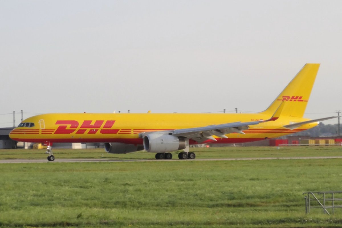 OE-LNU     757-256(PCF)       DHL Air