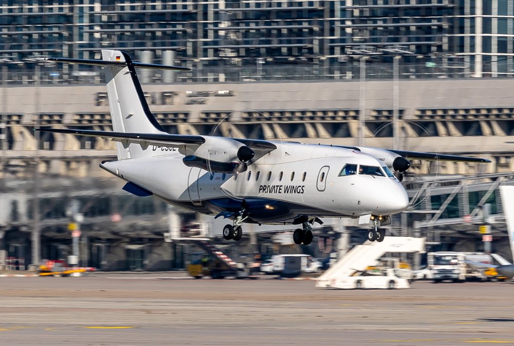 Private Wings / D-CSUE / Dornier Do-328-110