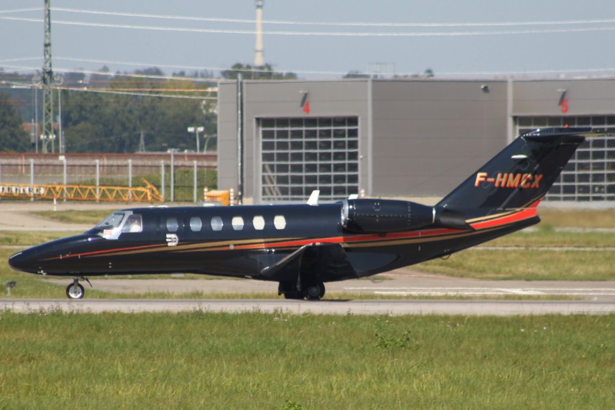 F-HMCX.  Cessna 525A CitationJet 2