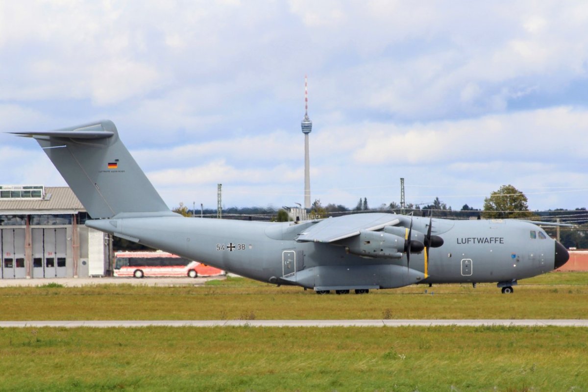 54+38        A400M       Luftwaffe
