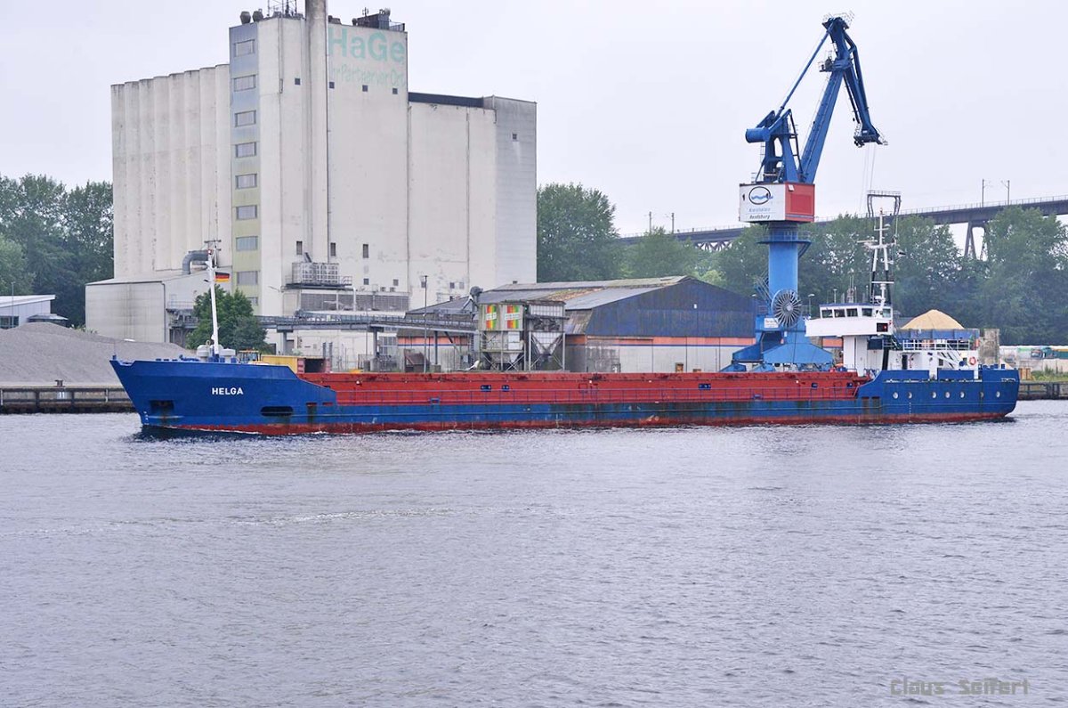 HELGA (8402577).jpg