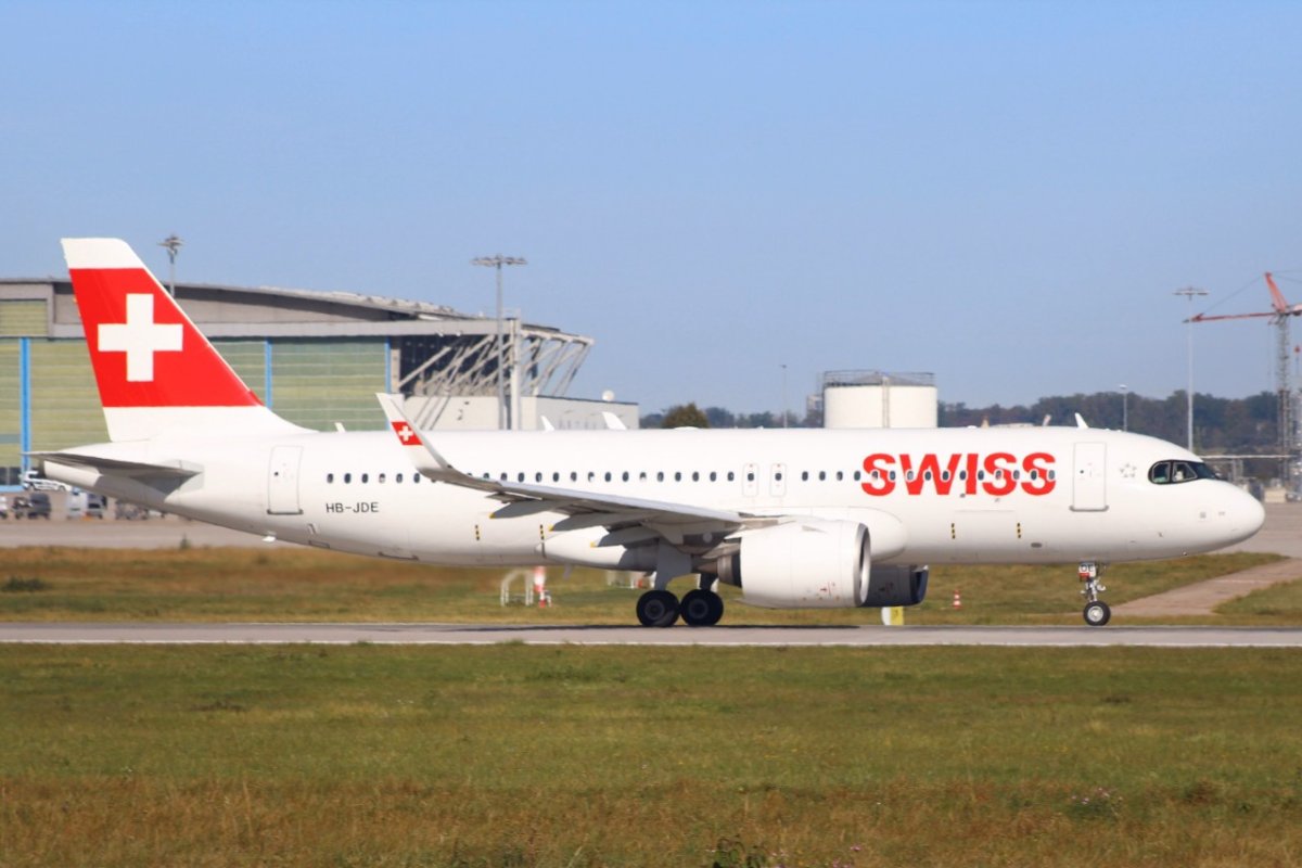 HB-JDE A320-271N SWISS