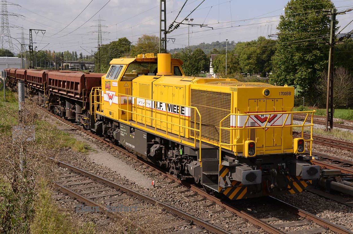 277 803-3.jpg