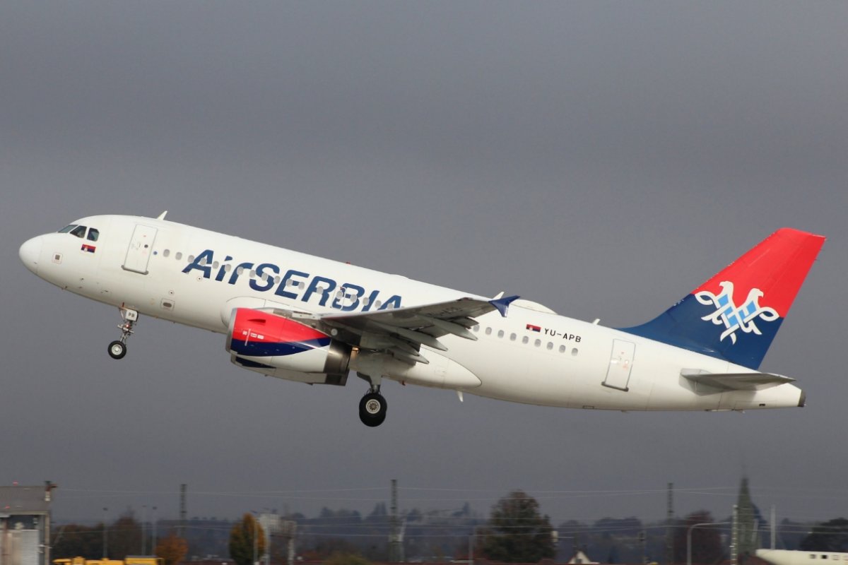 YU-APB    A319-132       Air Serbia