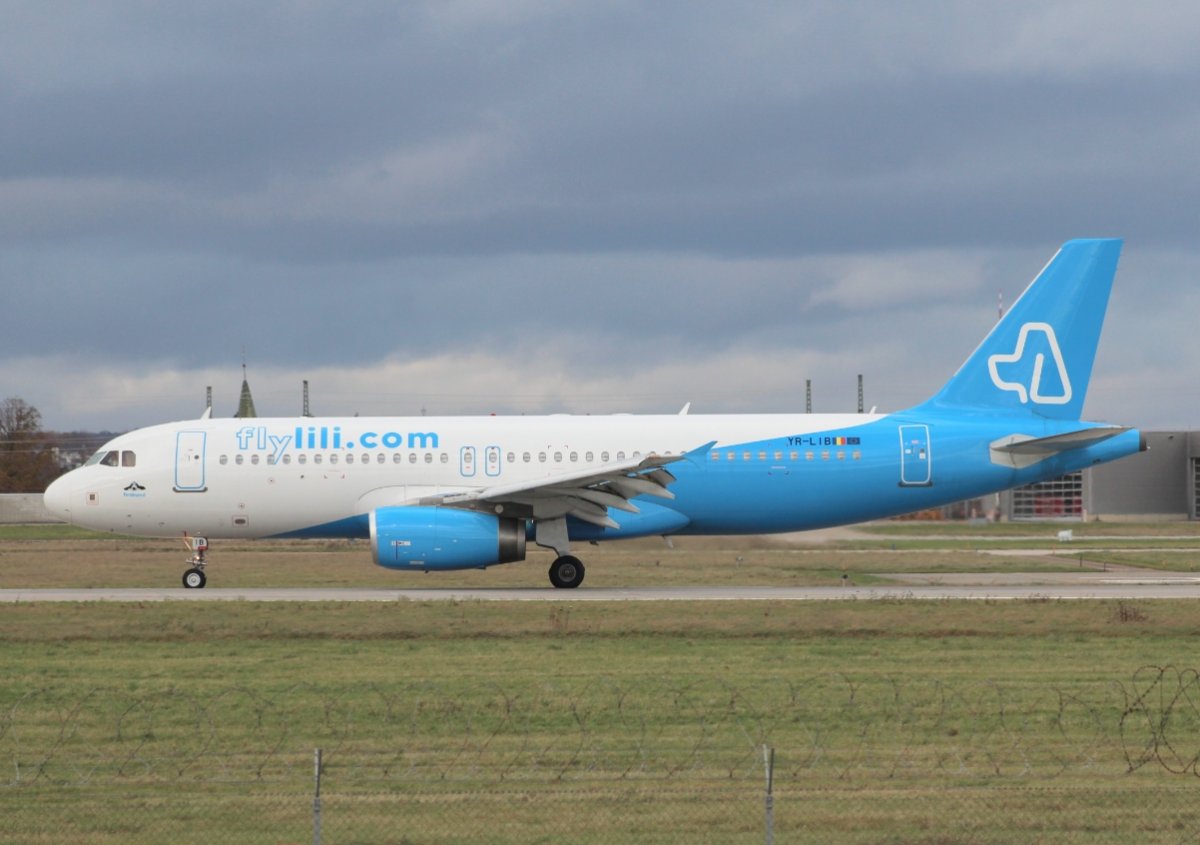 YR-LIB           A320-232       Fly lIli