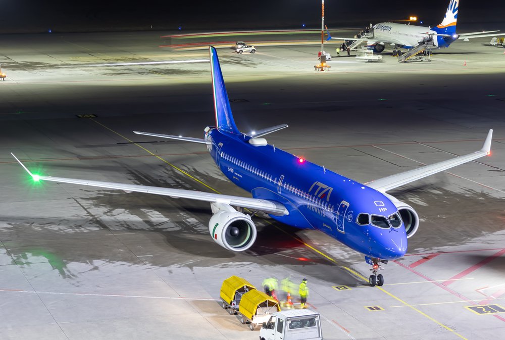 ITA Airways / EI-HHP / Airbus A220-371