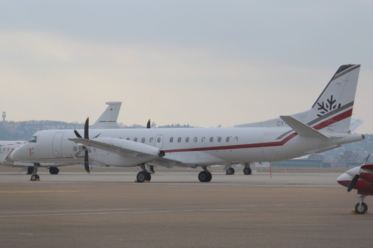 OY-FSE        Saab 2000        Frost