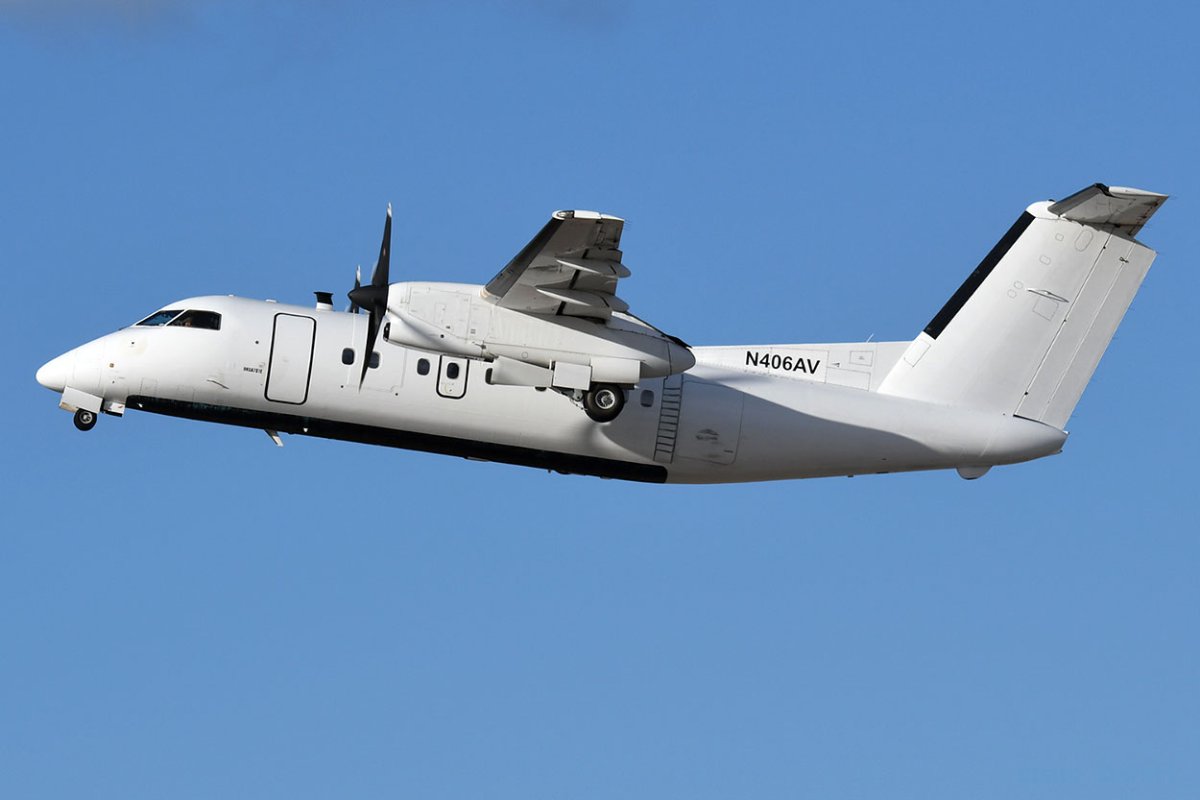 N406AV.jpg