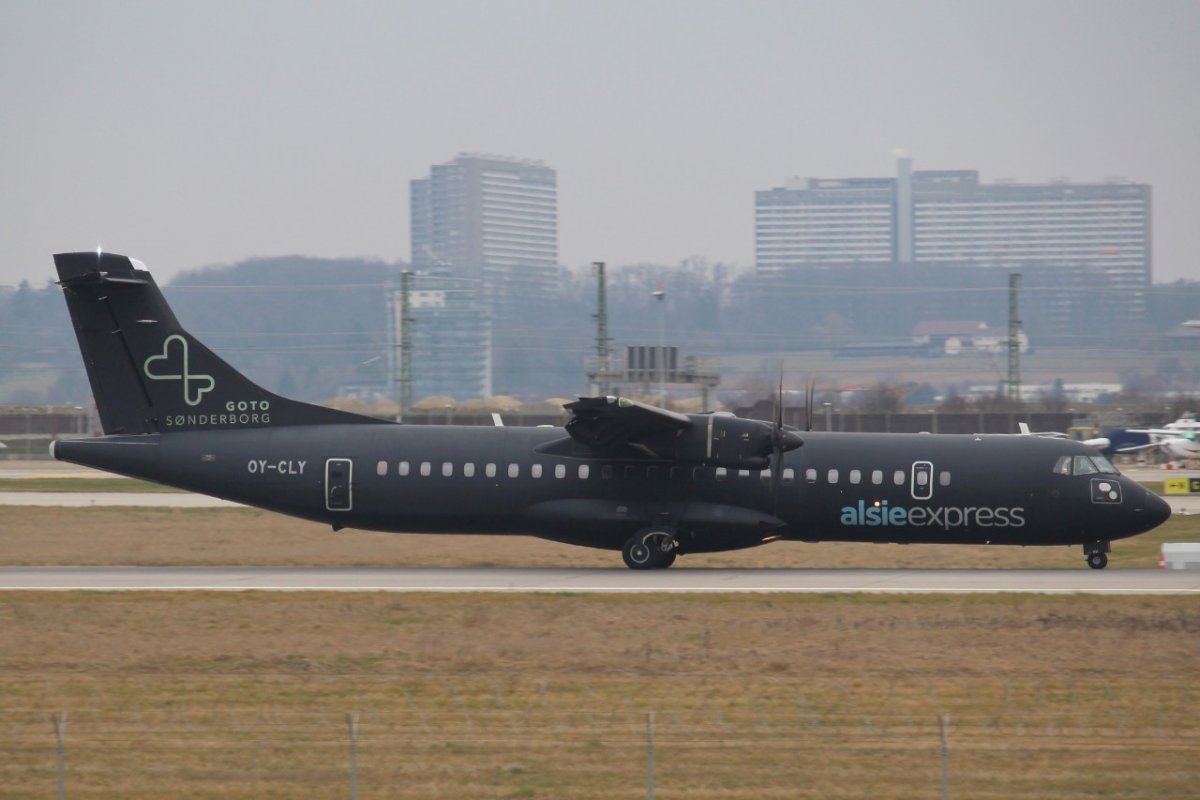 OY-CLY             ATR72-500         Air Alsie