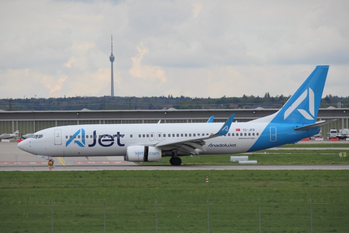 TC-JFD 737-8F2(WL) AJet