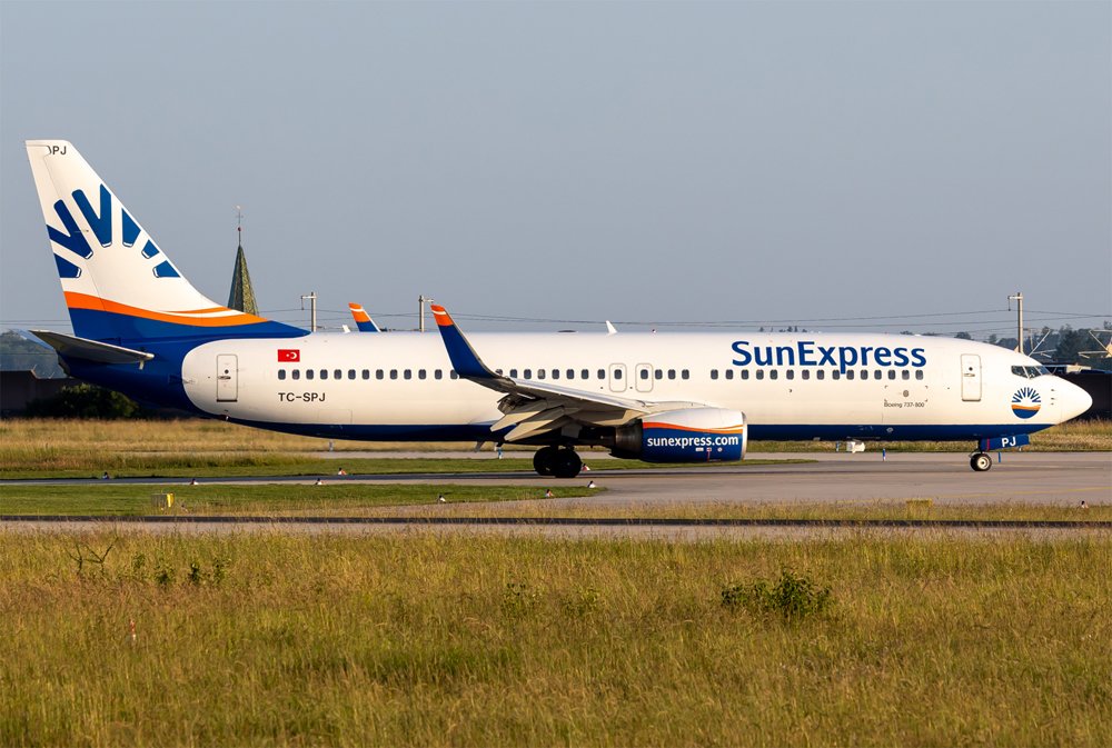 SunExpress / TC-SPJ / Boeing 737-82R
