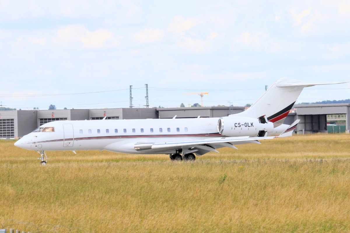 CS-GLK          Bombardier Global 6000         NetJets