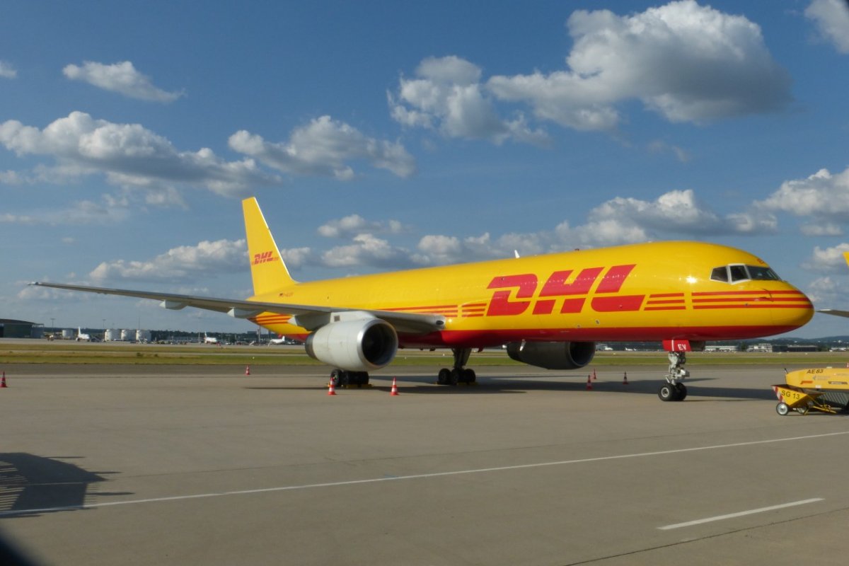 D-ALEV    757-28A(SF)       DHL Air
