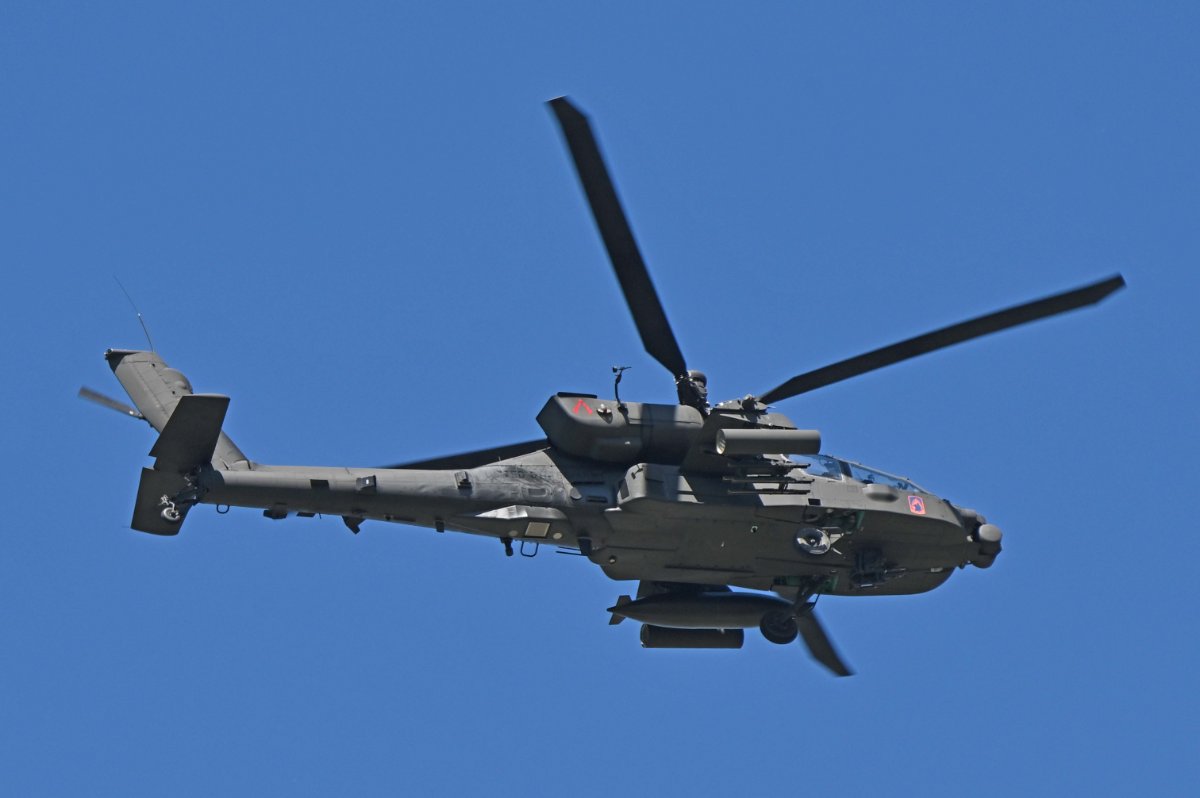 21-03424 US Army Boeing AH-64E Apache Guardian.JPG