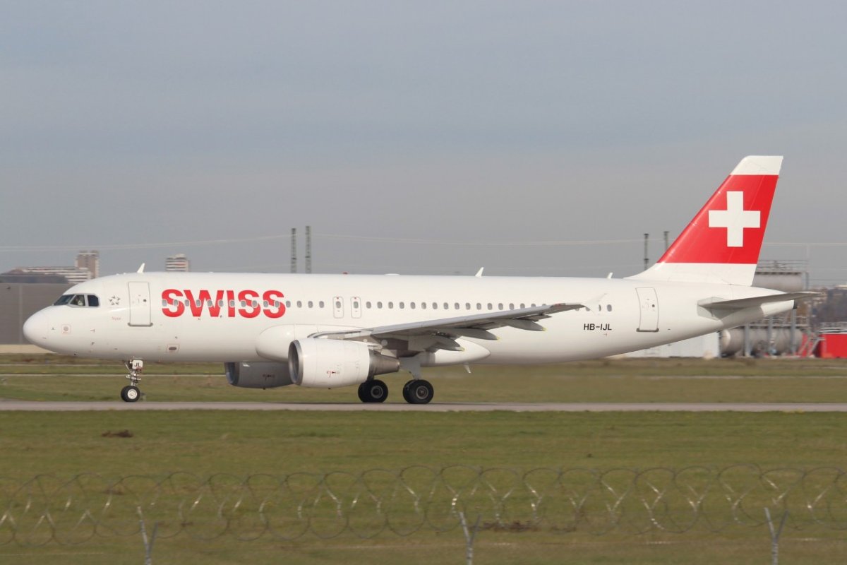 HB-IJL         A320-214         SWISS
