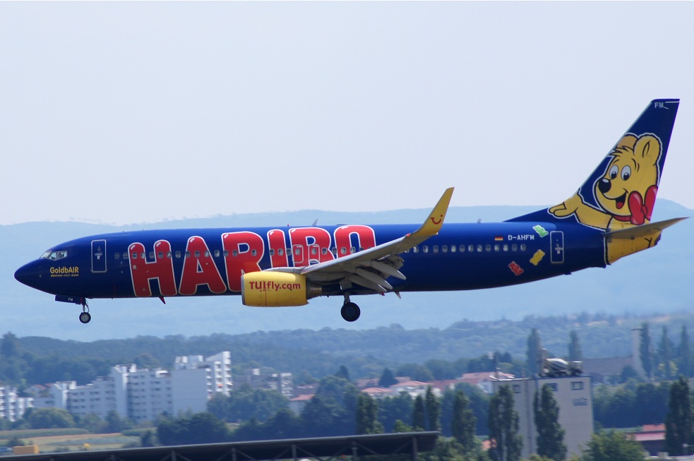 D-AHFM TUIfly ''Haribo GoldbAIR''