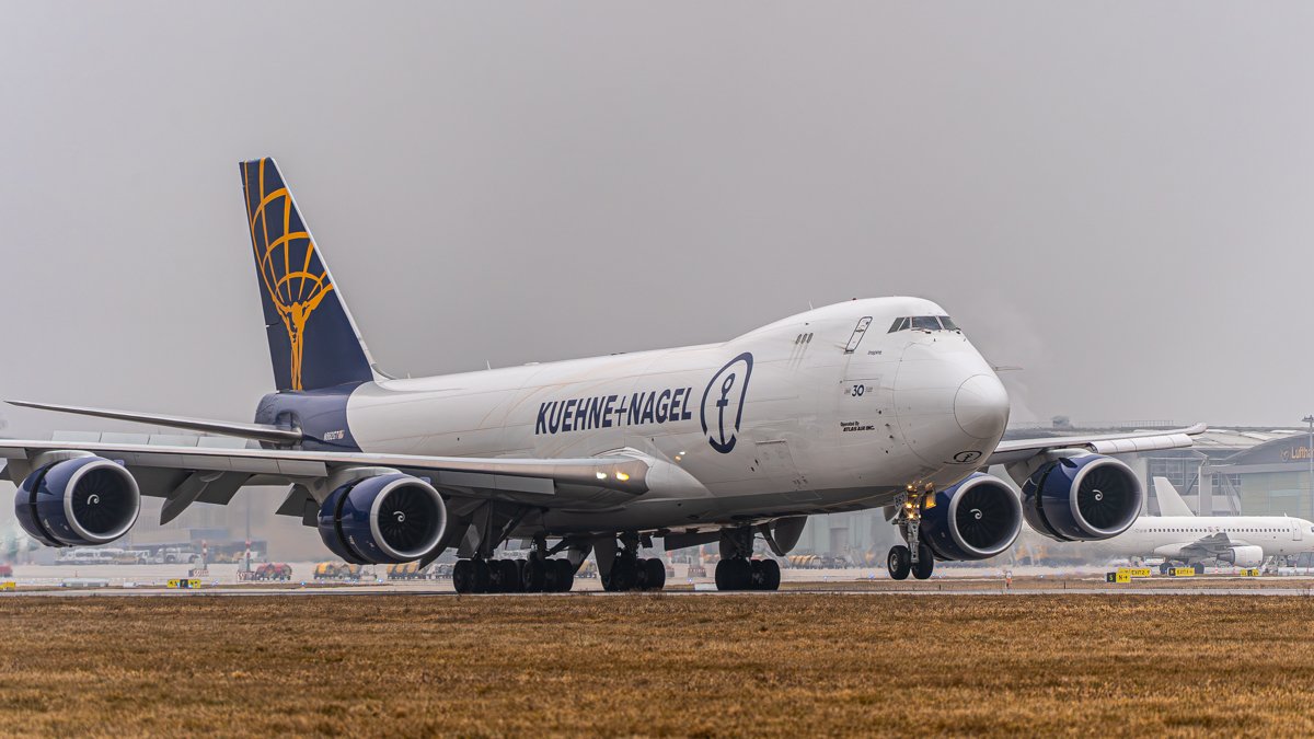 B747-8F, Kuehne+Nagel (Atlas Air), N862GT