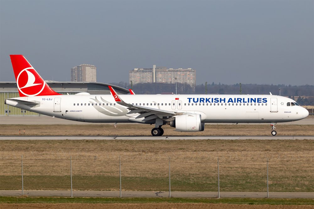 Turkish Airlines / TC-LSJ / Airbus A321-271NX
