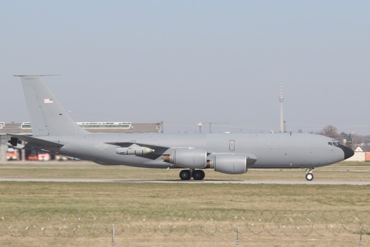 62-3551         KC-135R       USAF