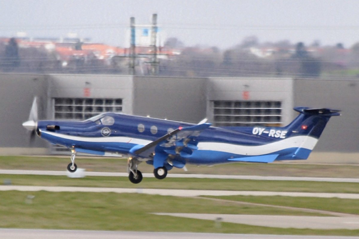 OY-RSE.      PC-12NG        Flexflight
