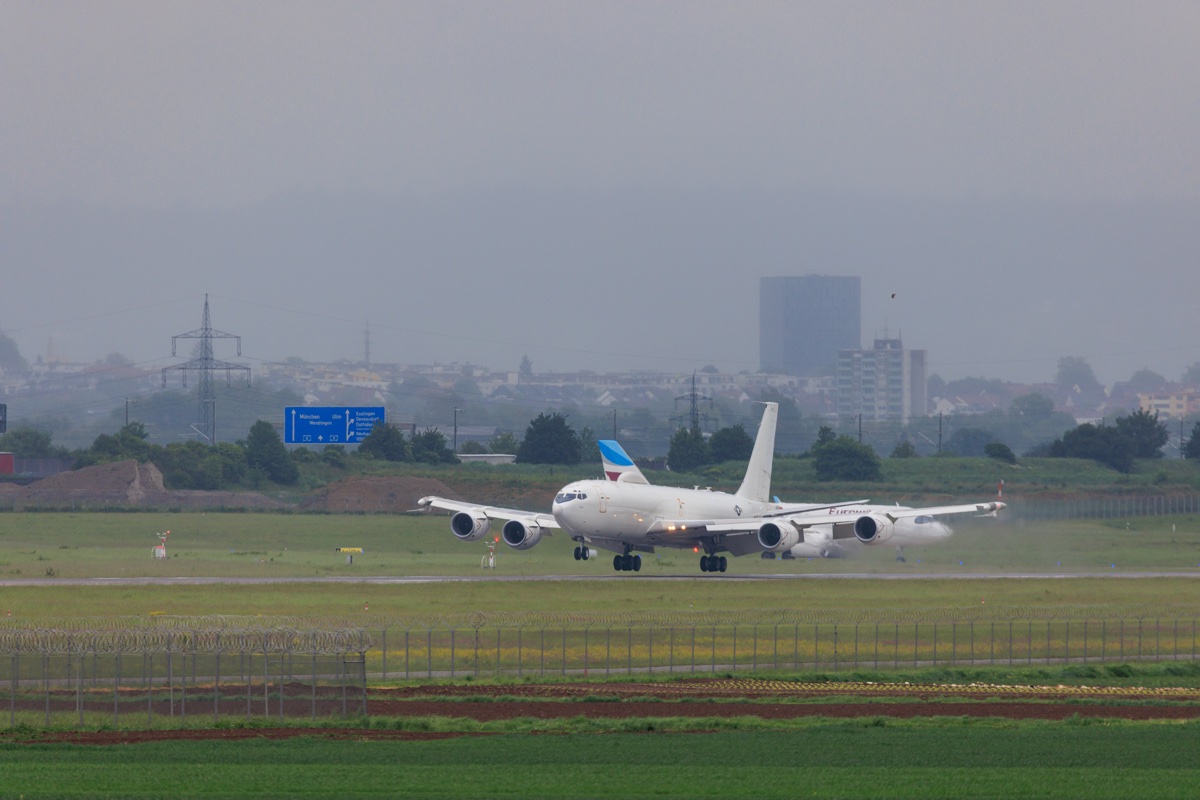 20260511-16-2784, B707, E-6, USAF-3.jpg