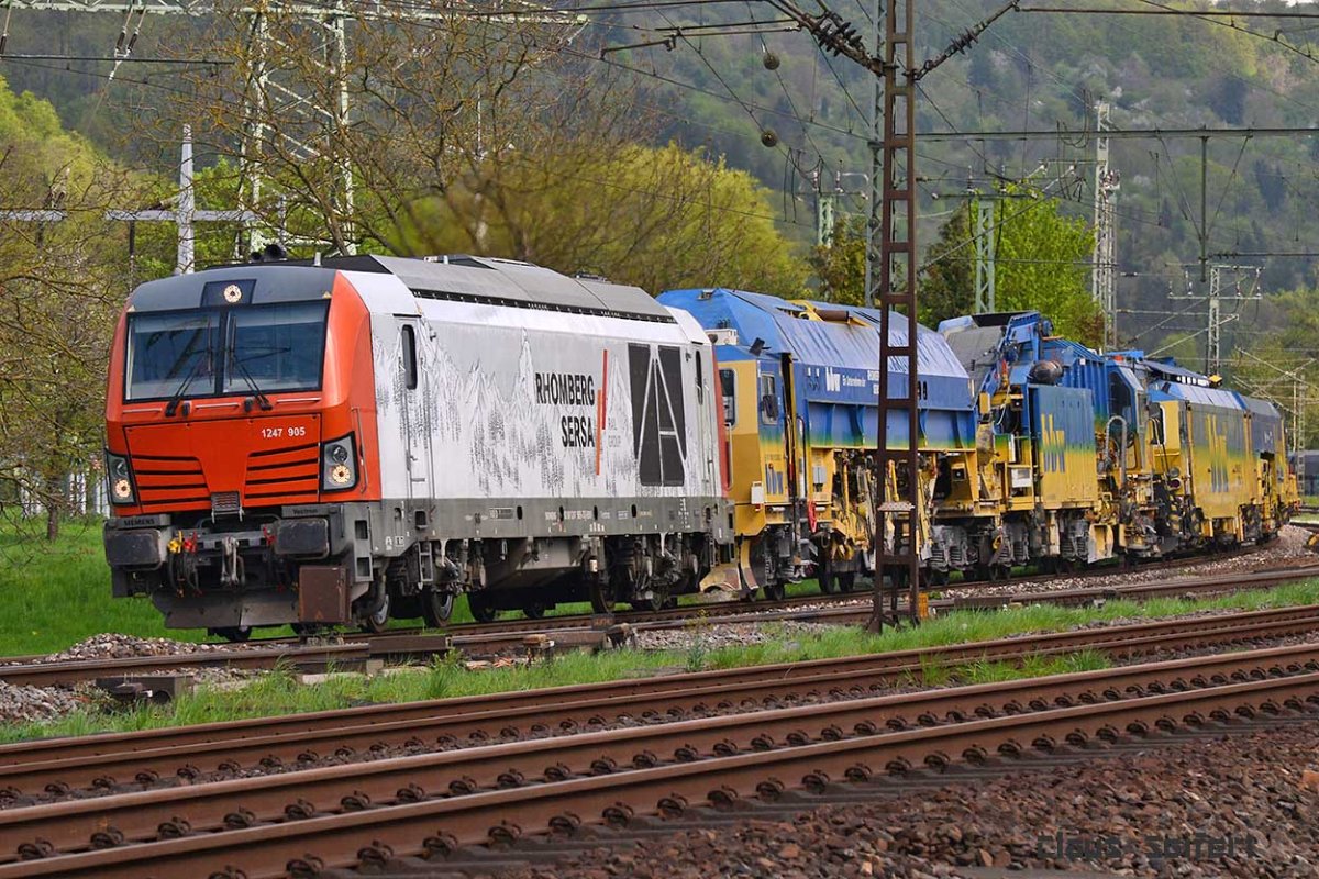 1247 905-3.jpg