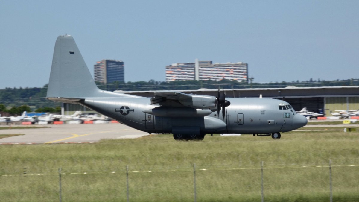 165161-2.jpg