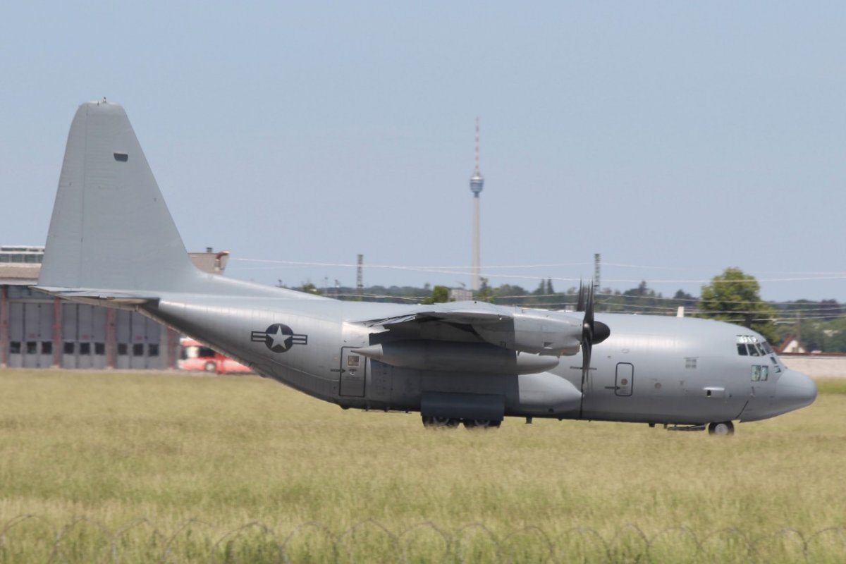165161 C-130T USN