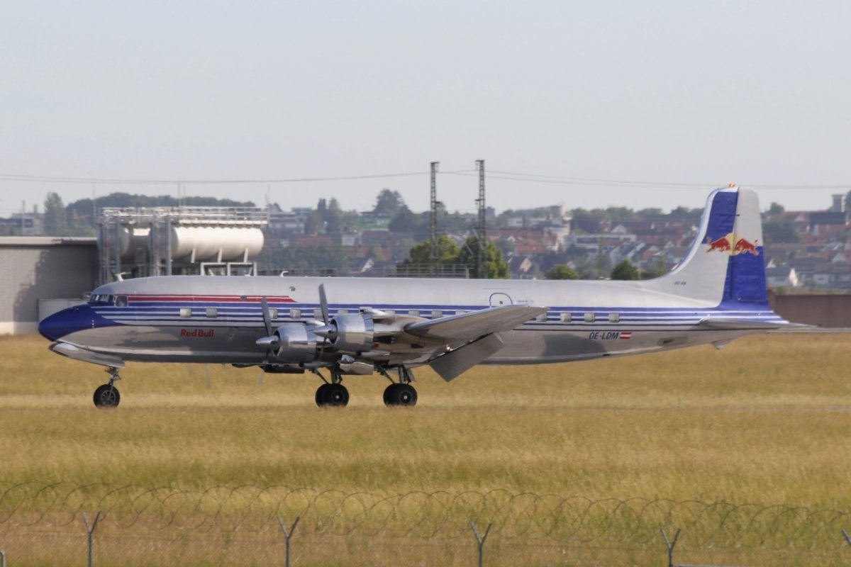 OE-LDM       Douglas DC-6B       Flying Bulls