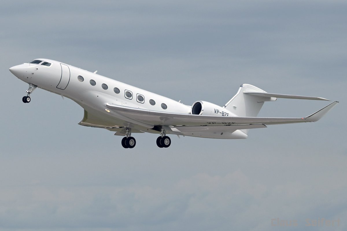 VP-BZF.jpg