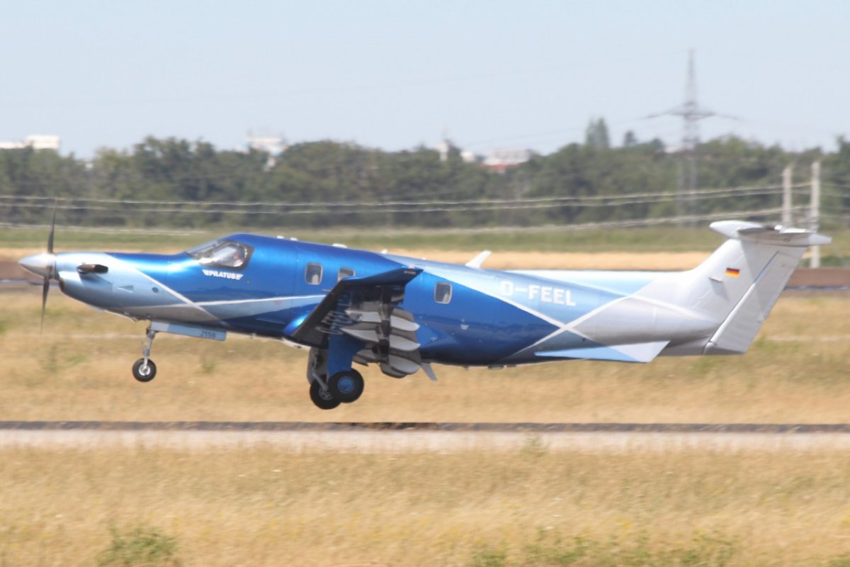D-FEEL      PC-12 NGX         Jetlife Aviation